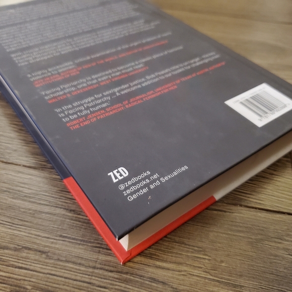 Facing Patriarchy: From a Violent Gender Order to a Culture of Peace - Picture 6 of 7